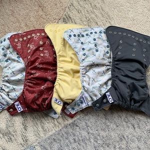 GROVIA O.N.E. Cloth diaper stash of 5 + BONUS Grovia diaper pail bag